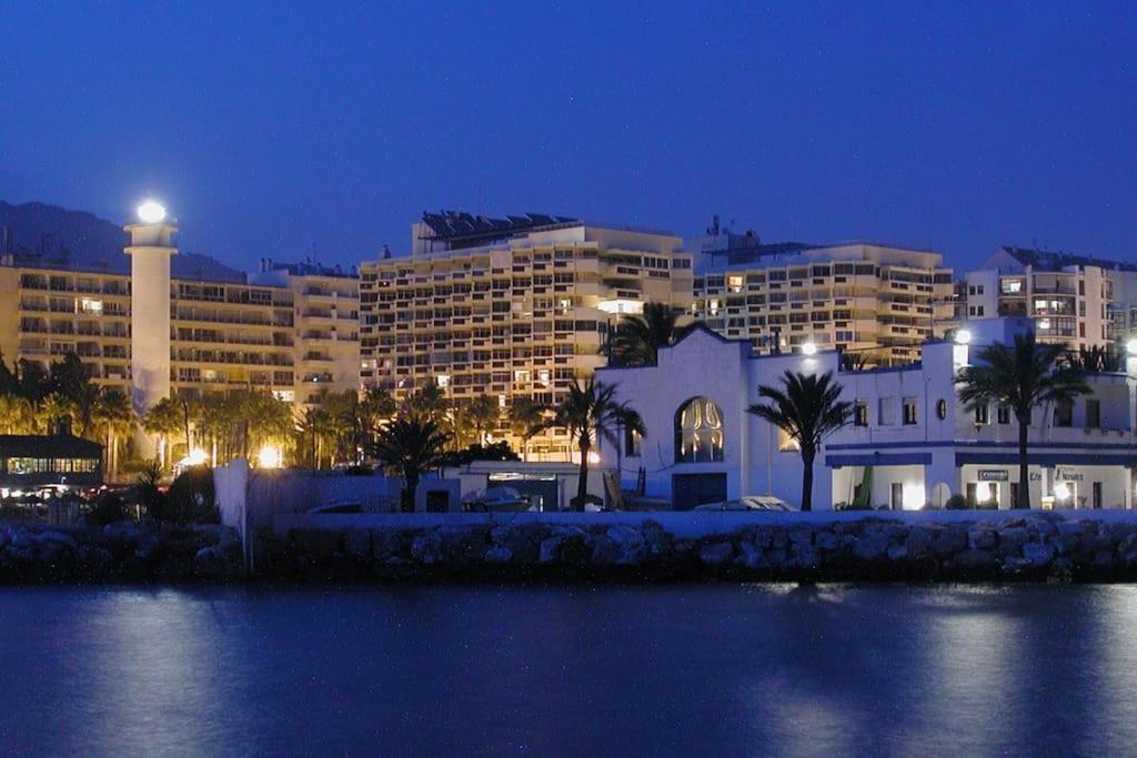 Piso En Marbella En Primera Linea De Playa Exterior photo